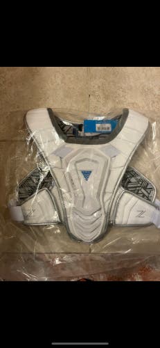 New lacrosse chest protector large true Meets NOCSAE Standards