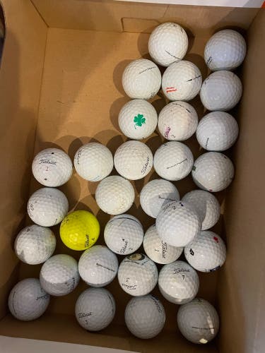 Used Titleist 24 Pack (2 Dozen) Balls