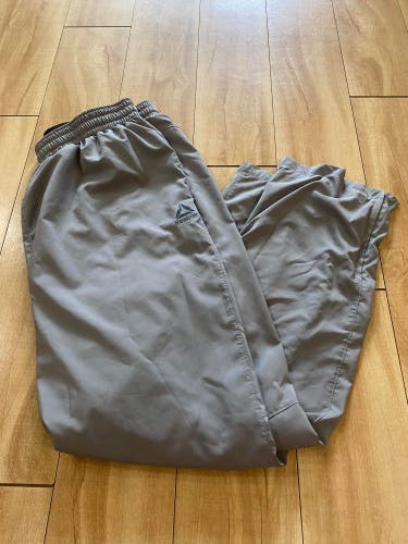 Reebok Adult XL Gray Wind Pants