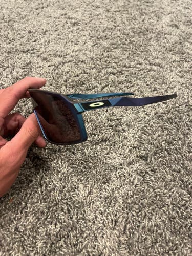 Oakley sutro Sunglasses