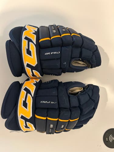 Used CCM 14" HG 4R Pro Gloves