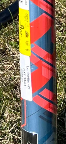 Louisville RXT 33/24 softball bat