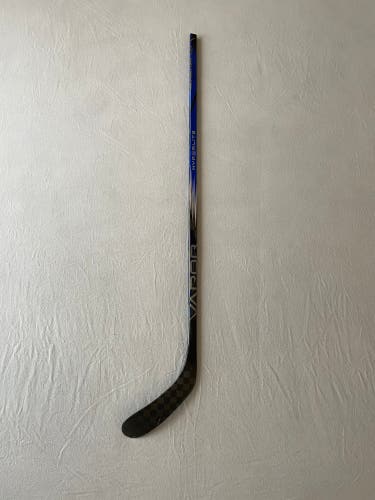 Used Custom Senior Bauer Left Hand Vapor Hyperlite 2 Hockey Stick 70 Flex (Pastrnak Curve)
