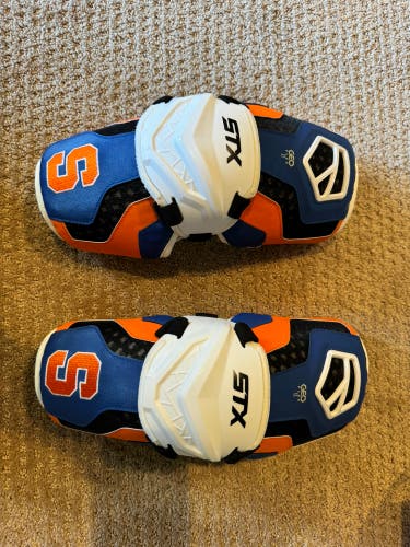 Syracuse throwback arm pads