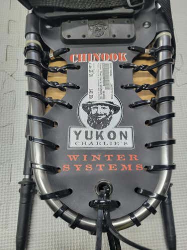 Used Yukon Charlie's Chinook 825 W Poles 26" Snowshoes