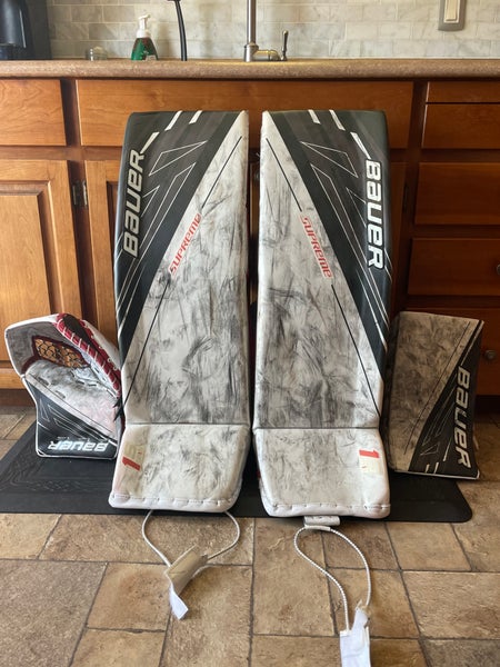 Used XL Bauer Regular Supreme 1S OD1N Goalie Full Set