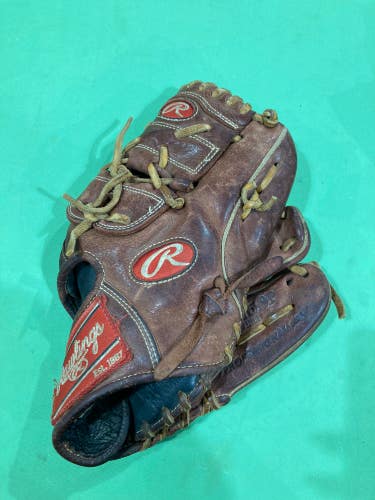 Brown Used Rawlings Heart of the Hide Right Hand Throw Baseball Glove 11.75"