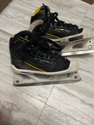 Used Intermediate CCM Tacks 6092 Hockey Goalie Skates Regular Width Size 4