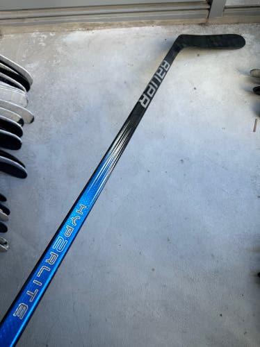 P92 70 Flex HYPERLITE 2 Used Senior Bauer Right Hand Pro Stock Vapor Hockey Stick