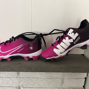 Nike diamond softball cleats youth size 3.5