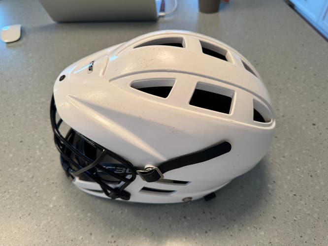 Used Cascade CS youth Lacrosse Helmet