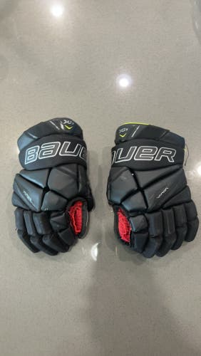 Bauer vapor gloves 2.9