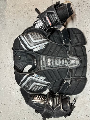 Used  Brian's Optik Goalie Chest Protector Sz MD