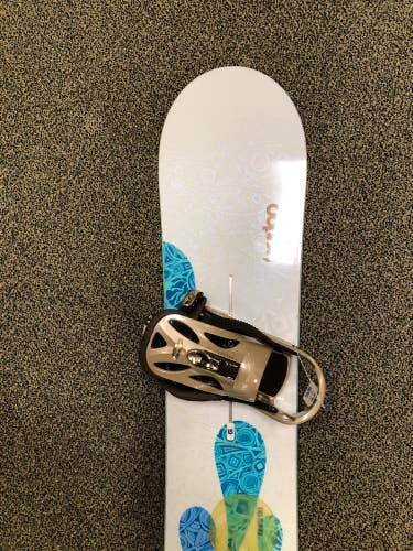 Used 149cm Women's Burton Feelgood Snowboard With Bindings