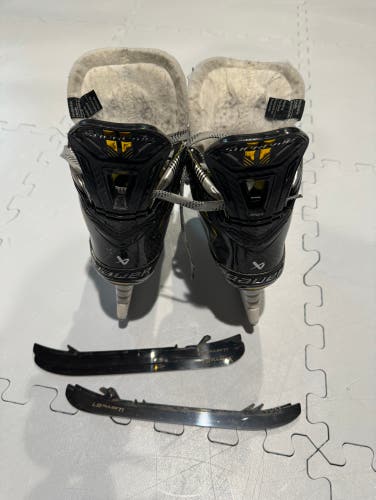 Used Bauer Extra Wide Width Size 3.5 Supreme M5 Pro Hockey Skates