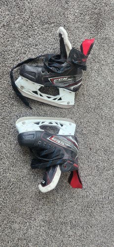 Used Youth CCM JetSpeed FT460 Hockey Skates Regular Width Size 1
