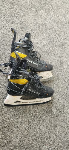 Used Senior Bauer Supreme UltraSonic Hockey Skates Regular Width Size 6.5