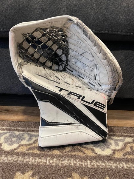 True L12.2 Regular Goalie Glove