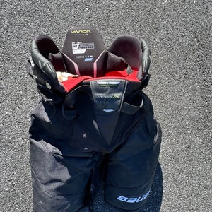 Used Intermediate Bauer Vapor Hyperlite Hockey Pants