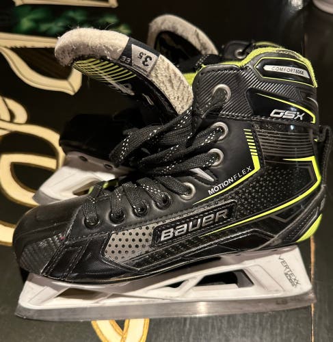 Jr. Bauer goalie Skates