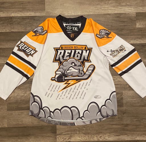 Oregon Rollin’ Reign roller hockey jersey