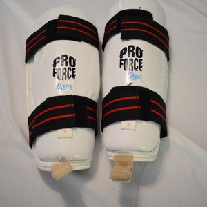 Pro Force Training Karate / Kickboxing / Sparring Leg Protection, White, Small