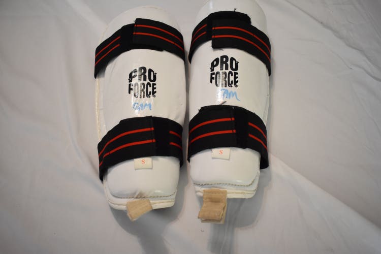 Pro Force Training Karate / Kickboxing / Sparring Leg Protection, White, Small