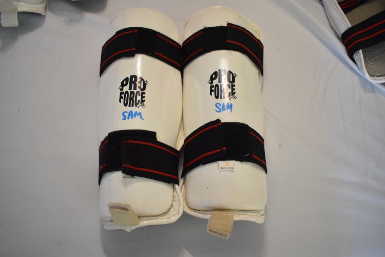 Pro Force Training Karate / Kickboxing / Sparring Leg Protection, White, Medium