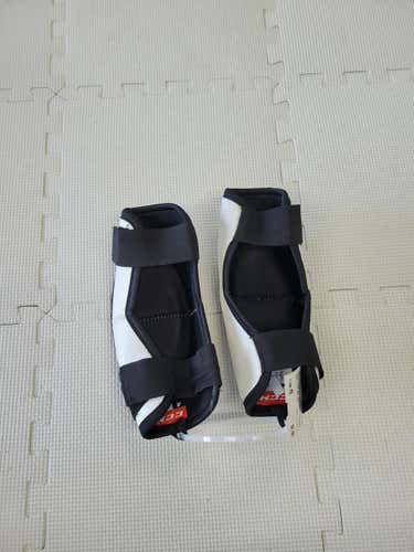 Used Ccm Ltp Ep Jr Md Hockey Elbow Pads