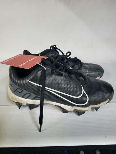 Used Nike Vapor Junior 03.5 Baseball And Softball Cleats