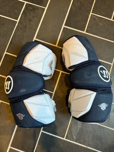 MLL cannons arm pads