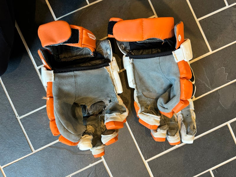 Syracuse STX gloves