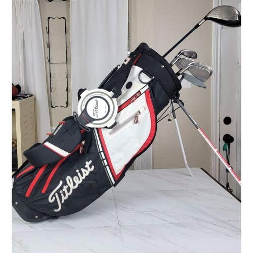 Cobra Max Men's Golf Set With Titleist Golf Bag