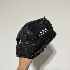 Wilson a2000 1796 11.75 baseball glove