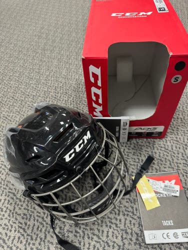 CCM Black Tacks 710 Small helmet combo