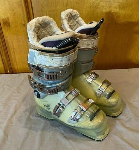 Lange Banshee's High-Quality Womens Downhill Ski Boots MDP 23.5 US 6.5 EXCELLENT