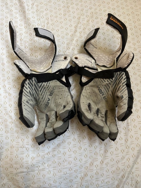 Six nations arrows MINTO cup gloves under armor command pro 2