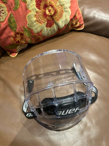 Used Bauer Shield Concept 3 Full Shield