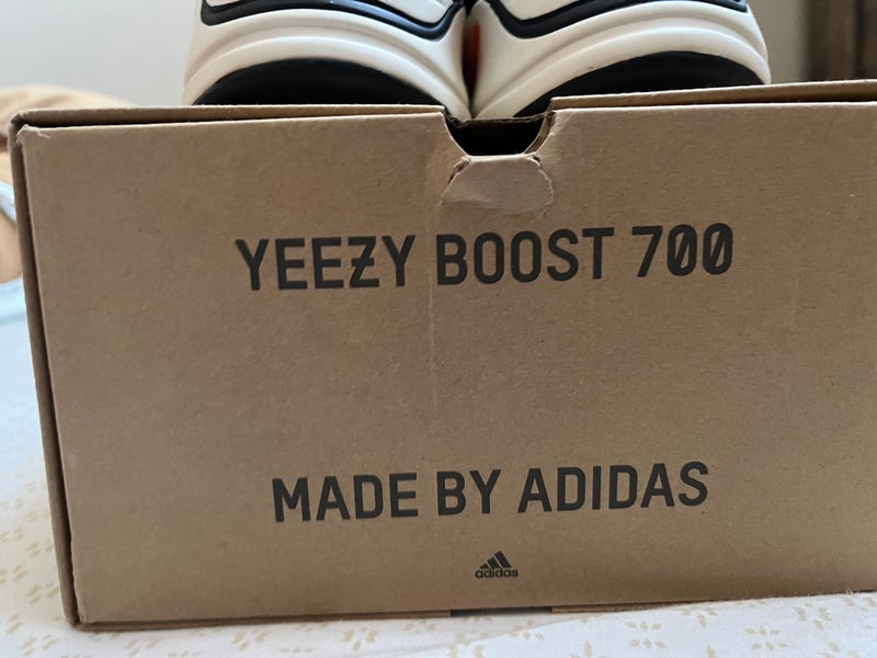 yeezy boost 700 box label FV5304_sivasdescalzo-adidas_YEEZY-YEEZY_BOOST_700-1691400324-6.jpg