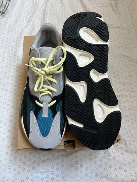adidas gazelle silver green womens adidas Yeezy Boost 700 MNVN Metallic