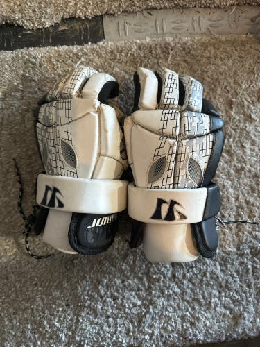 Used  Warrior Medium Lacrosse Gloves