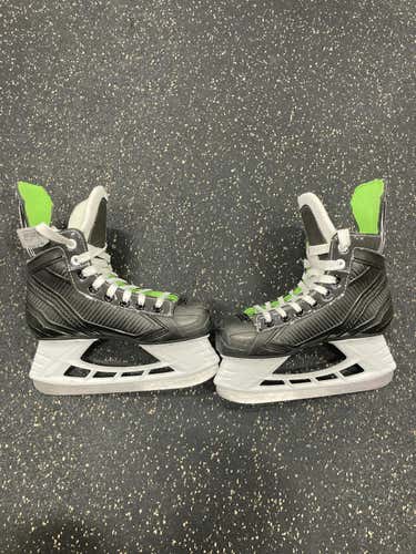 Used Bauer - Junior 02 Ice Hockey Skates