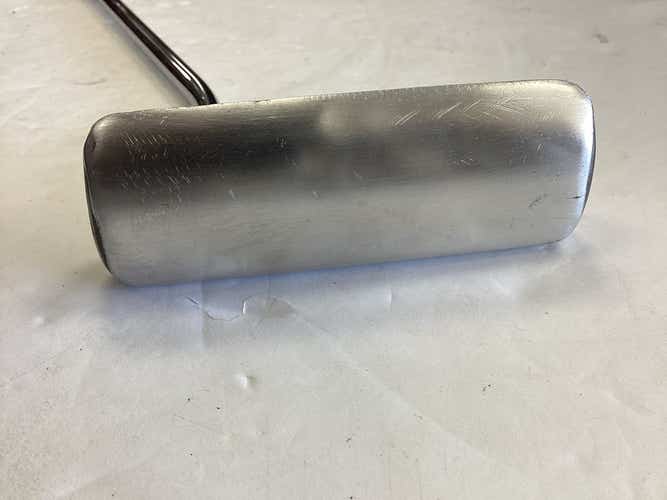 Used Tear Drop Roll Face Blade Putters
