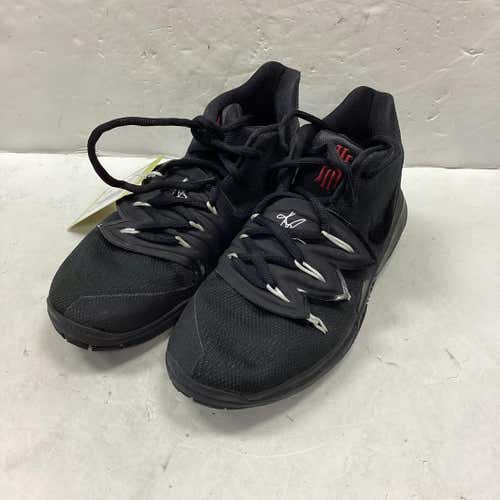 Used Nike Senior 6.5 Basketball Shoes