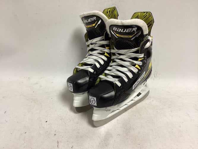 Used Bauer Supreme M4 Junior 01.5 D - R Regular Ice Hockey Skates