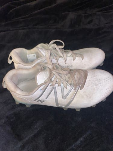 White Used Men's Low Top Turf Cleats Freeze 4.0