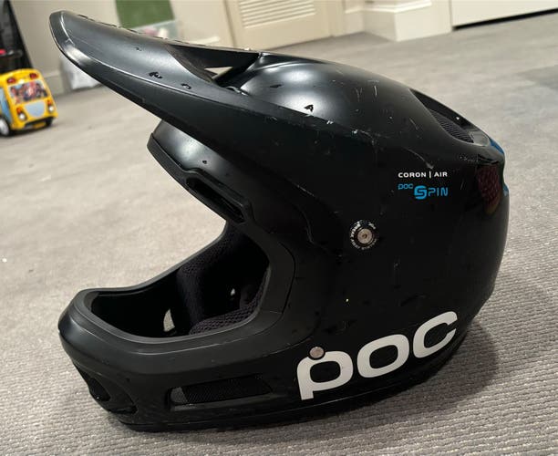 Downhill mountain biking helmet