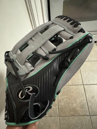 New 2023 Outfield 12.75" Heart of the Hide Baseball Glove