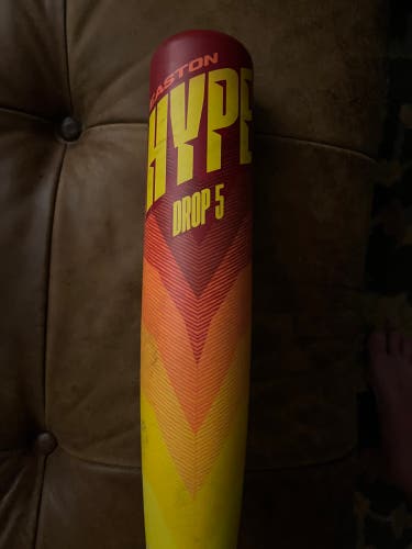 Used 2023 Easton USSSA Certified Composite 25 oz 30" Hype Fire Bat
