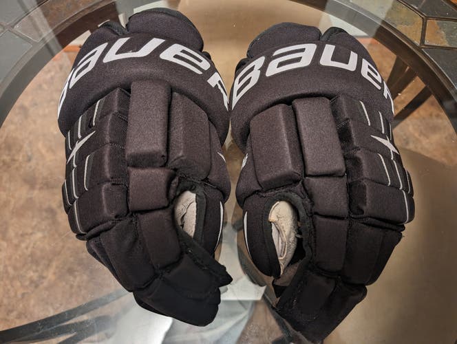 Used Bauer 4 Roll Elite Gloves 15"